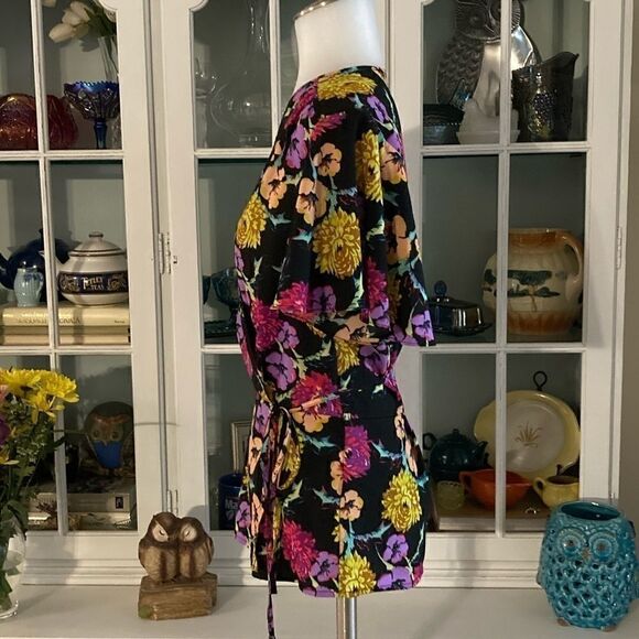Topshop Floral Silk Wrap Top Size 6 Black with Floral Print - Picture 4 of 10